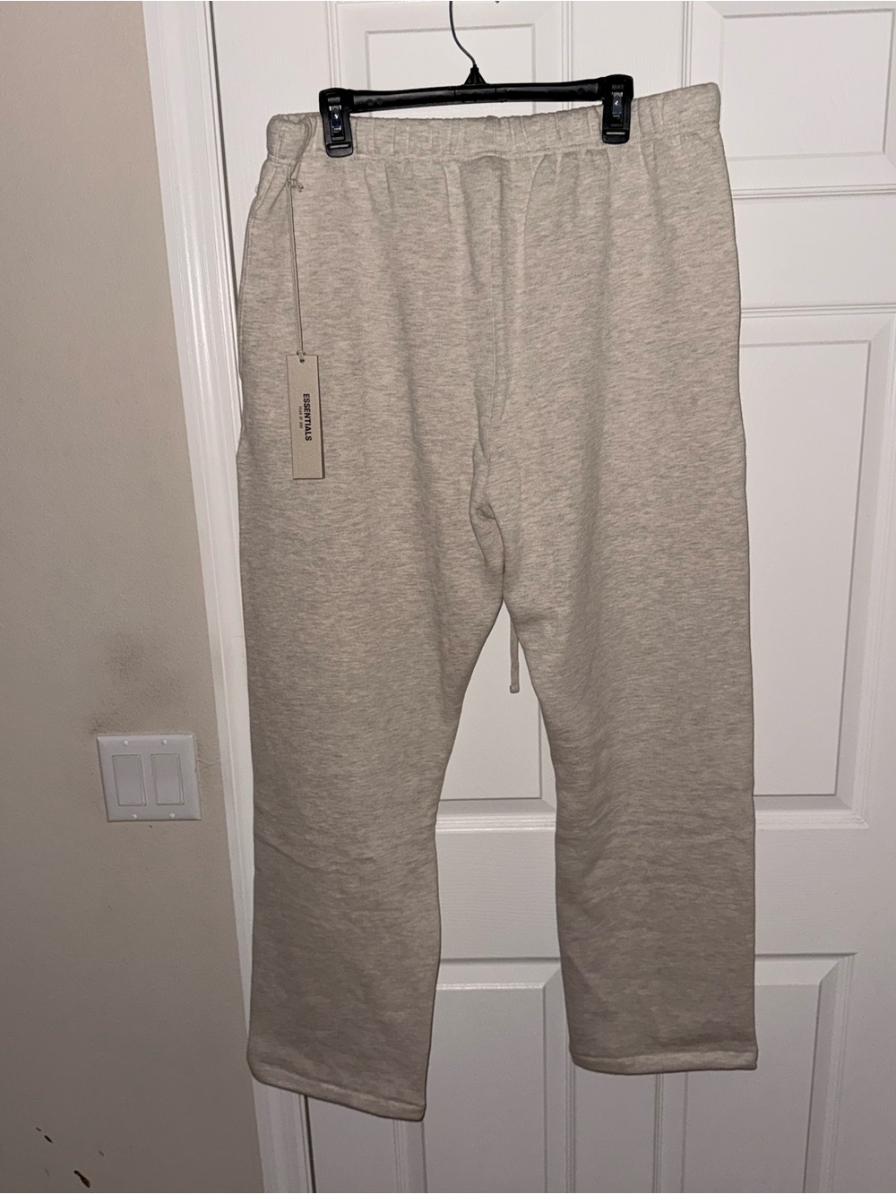 ESSENTIALS Men Drawstring Sweatpants - Picture 4 of 5